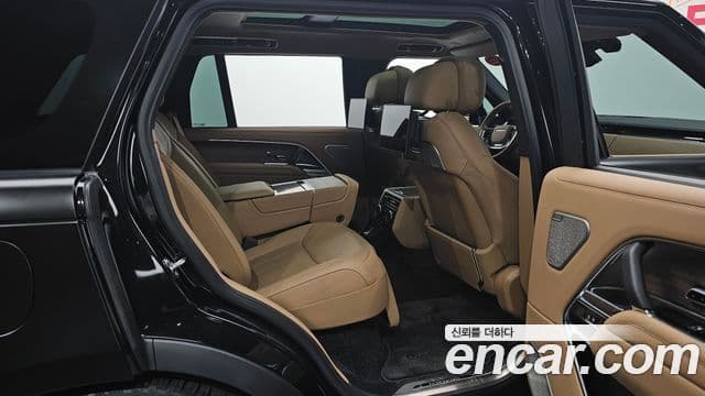 Land Rover Range Rover 2026 — Photo 37/39