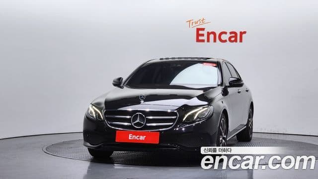 Mercedes-Benz E-Class 2020 — ფოტო 3/20