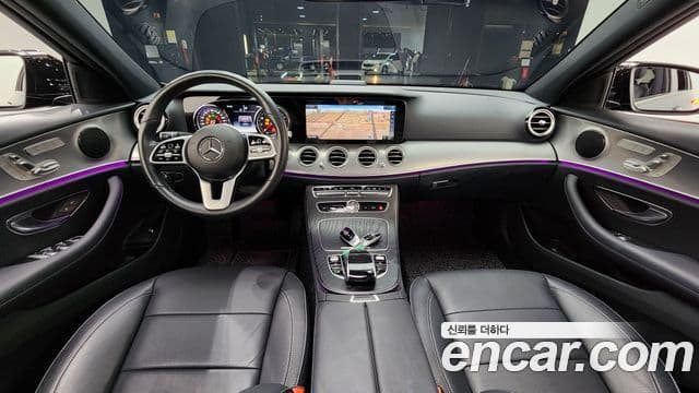 Mercedes-Benz E-Class 2020 — ფოტო 7/20