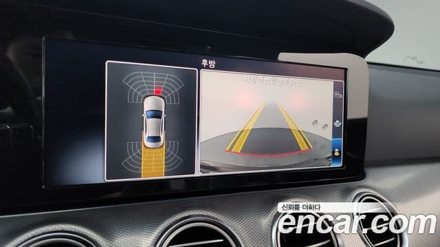Mercedes-Benz E-Class 2020 — ფოტო 15/20