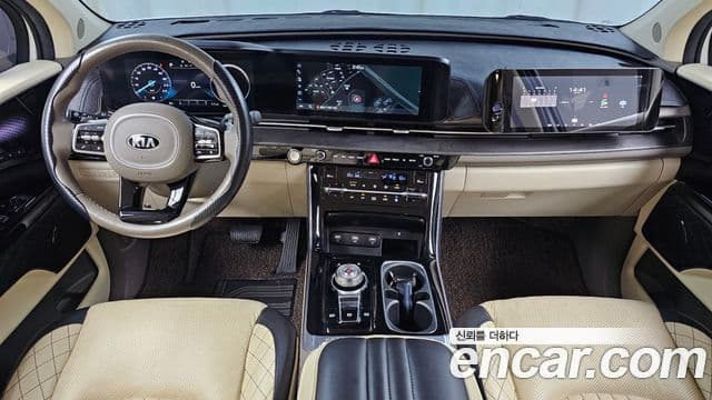 Kia Carnival 2020 — ფოტო 7/20