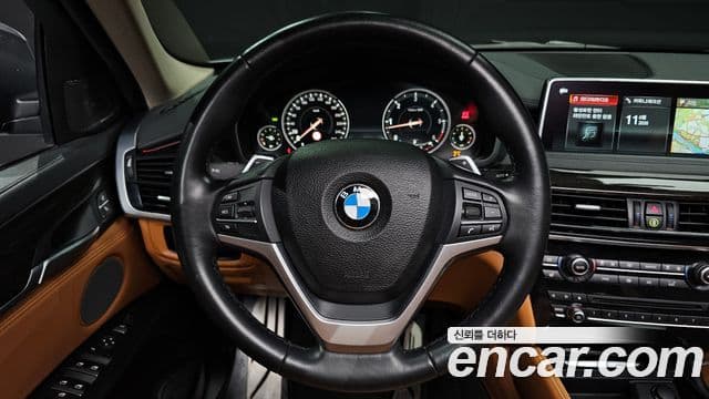 BMW X6 2018 — ფოტო 13/20