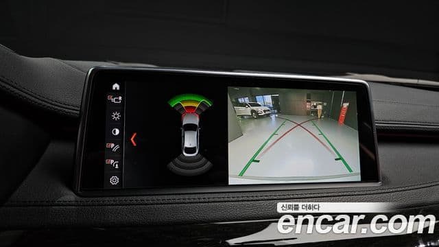 BMW X6 2018 — ფოტო 15/20