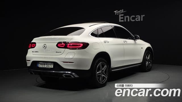 Mercedes-Benz GLC-Class 2021 — ფოტო 2/20