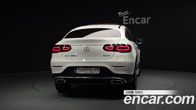 Mercedes-Benz GLC-Class 2021 — ფოტო 4/20