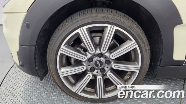 Mini Cooper S Clubman 2020 — ფოტო 36/36