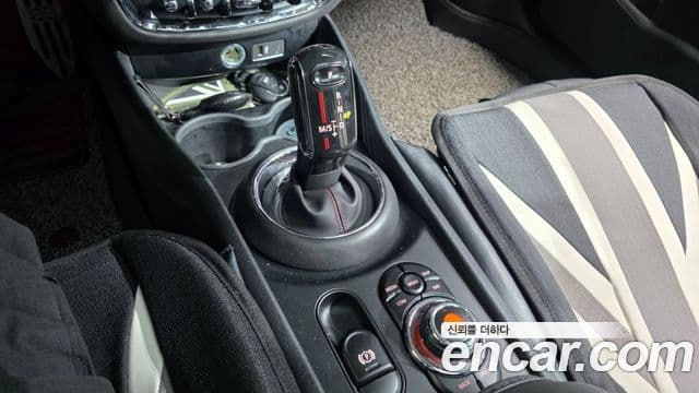 Mini Cooper S Clubman 2020 — ფოტო 10/36