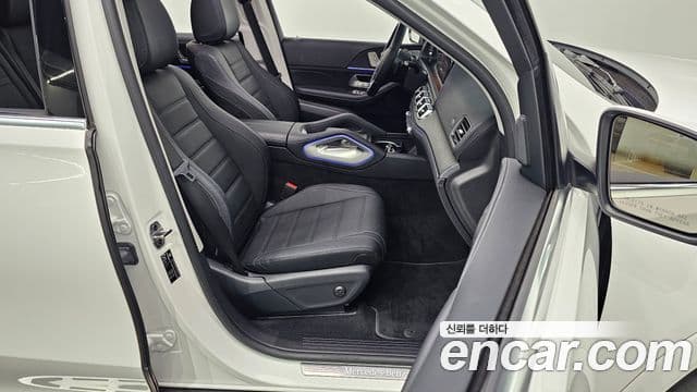 Mercedes-Benz GLE-Class 2023 — Photo 26/32