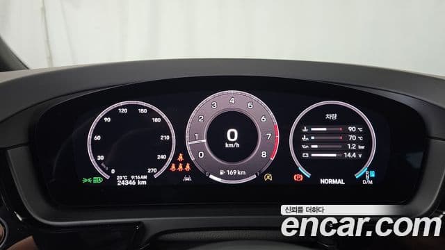 Porsche Cayenne 2023 — Photo 17/32