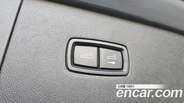 Porsche Cayenne 2023 — Photo 6/32