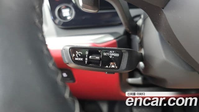 Porsche Cayenne 2023 — Photo 29/32