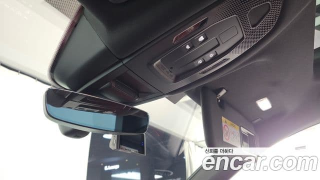 Porsche Cayenne 2023 — Photo 7/32