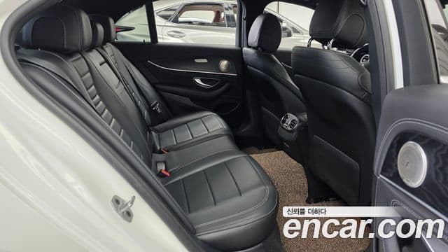 Mercedes-Benz E-Class 2020 — Şəkil 11/20
