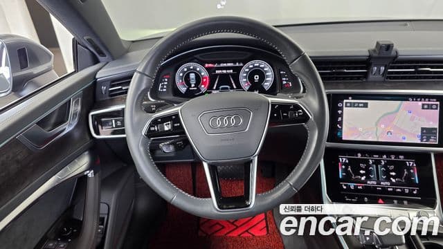 Audi A7 2021 — Фото 13/20