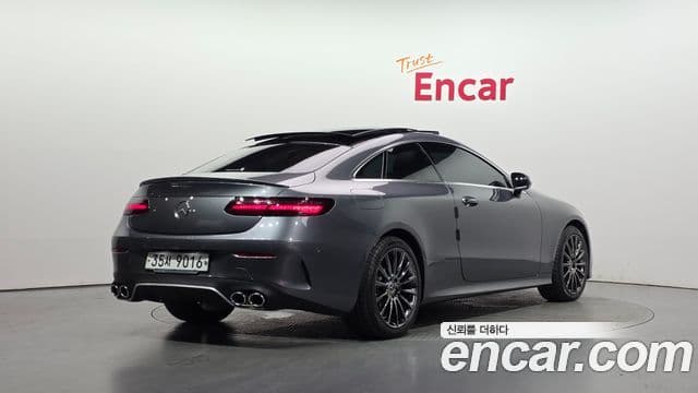 Mercedes-Benz E-Class 2019 — ფოტო 2/20