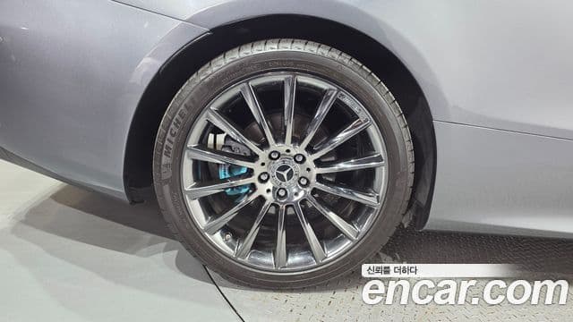 Mercedes-Benz E-Class 2019 — ფოტო 5/20