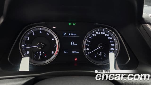 Hyundai Sonata 2019 — ფოტო 8/20