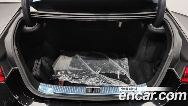 Mercedes-Benz S-Class 2021 — Фото 19/20