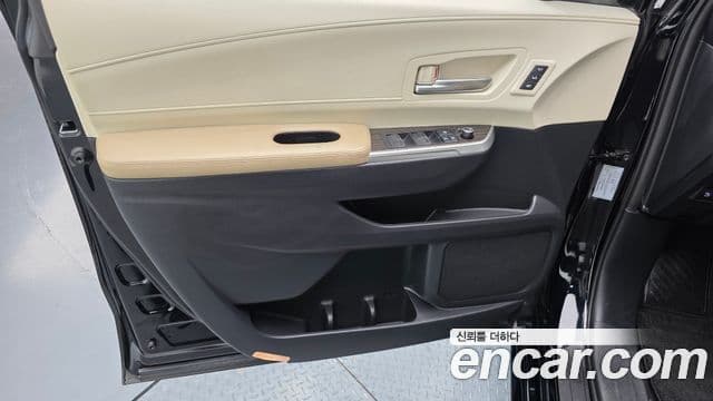 Toyota Sienna 2021 — Photo 22/34