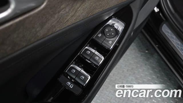 Kia K8 2023 — Şəkil 13/20