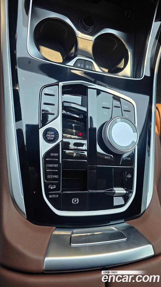BMW X5 2025 — Фото 16/18