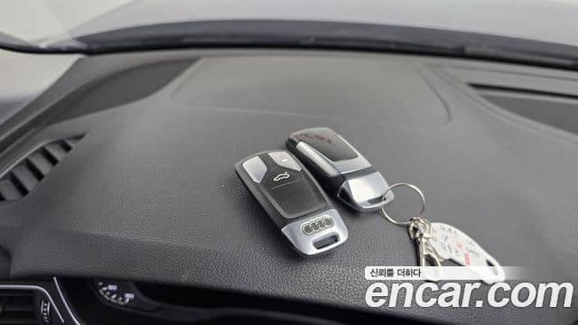 Audi A4 2018 — ფოტო 15/20
