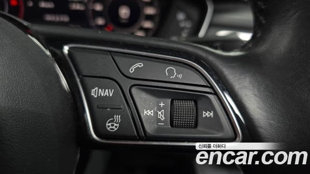Audi A4 2018 — ფოტო 16/20