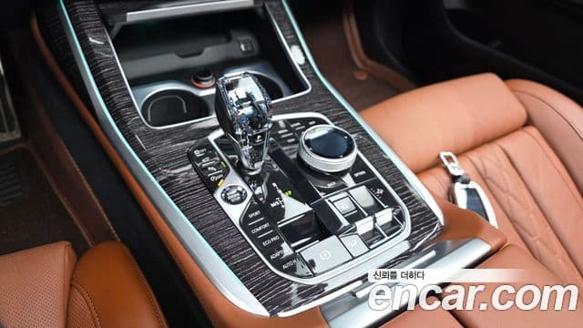 BMW X7 2022 — Şəkil 9/20