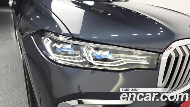 BMW X7 2022 — Photo 11/31
