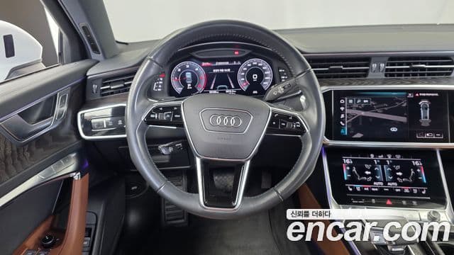 Audi A6 2020 — ფოტო 13/20