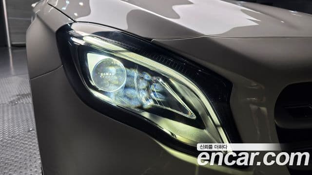 Mercedes-Benz GLA-Class 2019 — Photo 23/30