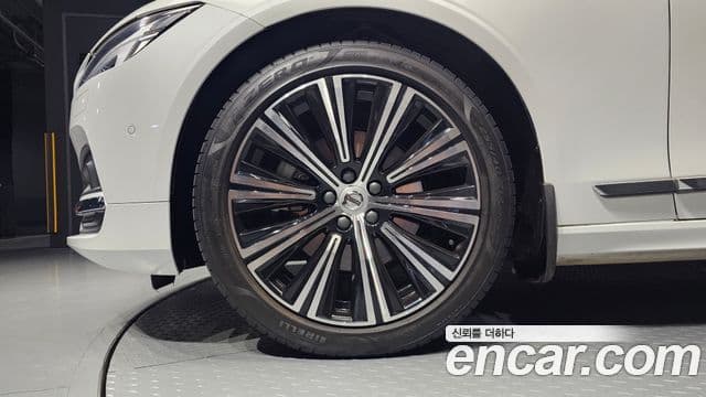 Volvo S90 2021 — ფოტო 5/20
