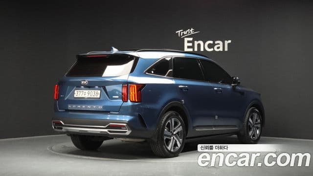 Kia Sorento 2021 — ფოტო 2/20