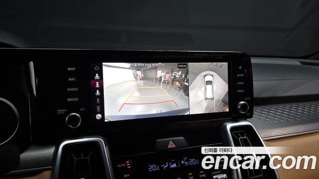 Kia Sorento 2021 — ფოტო 16/20