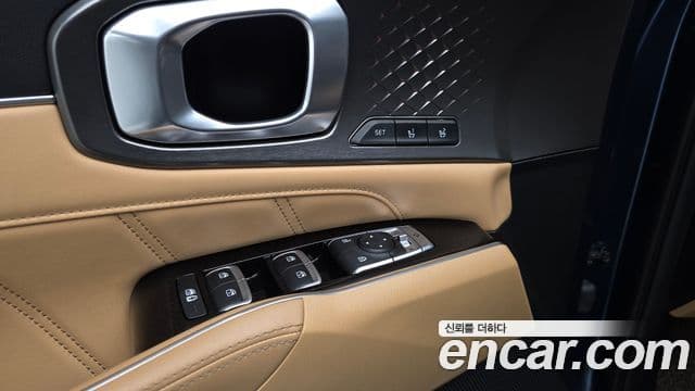 Kia Sorento 2021 — ფოტო 19/20