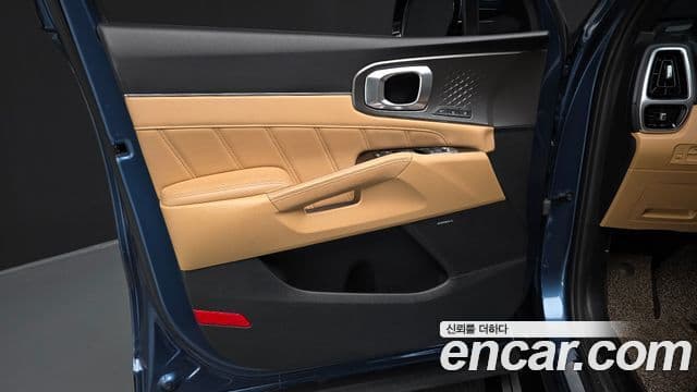 Kia Sorento 2021 — Photo 34/37