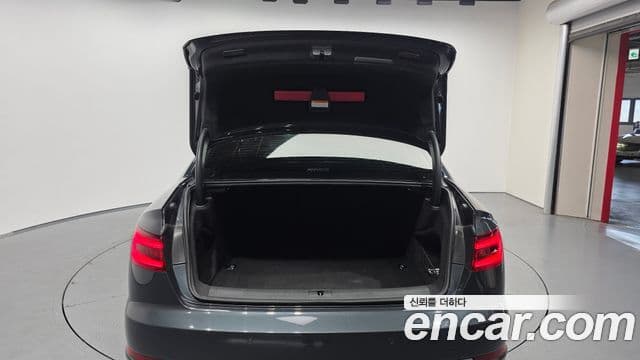 Audi A4 2019 — Şəkil 2/20