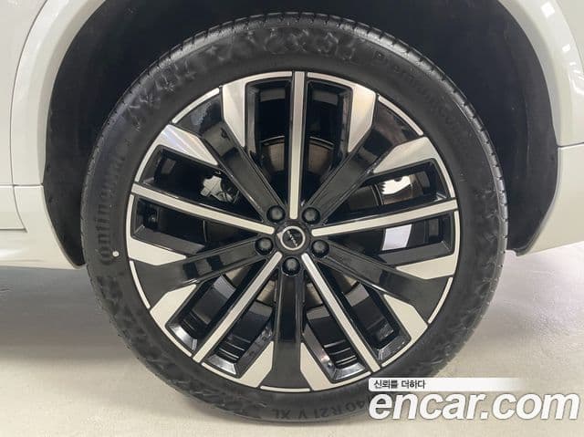 Volvo XC90 2025 — фото 4 из 20