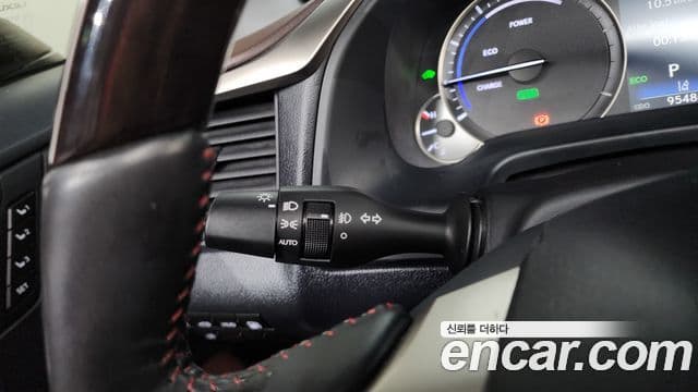 Lexus RX450h 2019 — Photo 29/38
