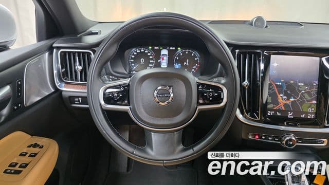 Volvo S60 2021 — Şəkil 14/20