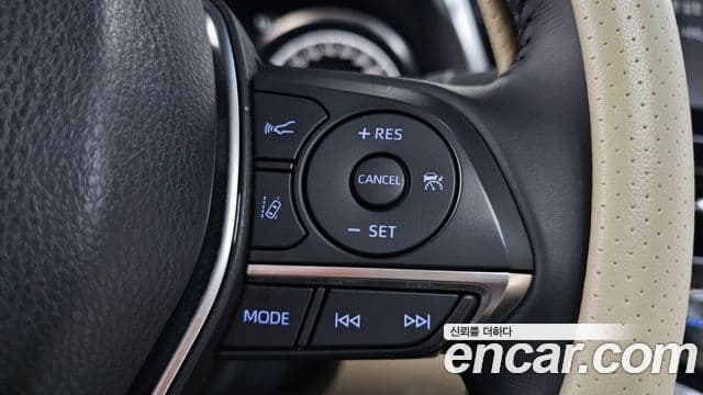 Toyota Camry 2024 — Photo 10/32