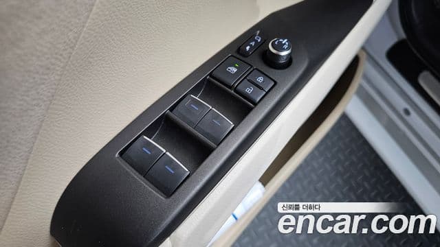 Toyota Camry 2024 — Photo 13/32