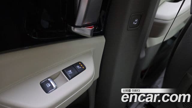 Kia Carnival 2025 — ფოტო 19/20