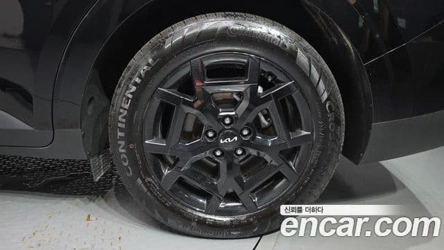Kia Carnival 2025 — Photo 17/30