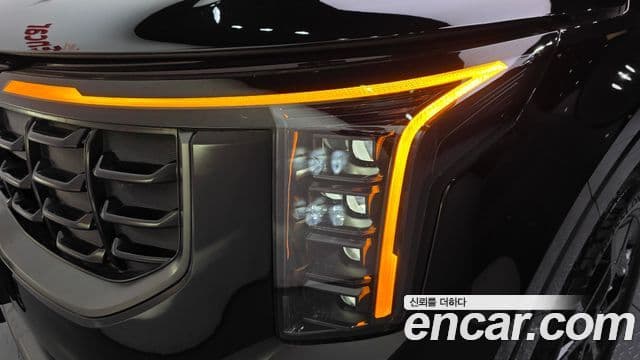 Kia Carnival 2025 — Photo 3/30