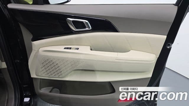 Kia Carnival 2025 — Photo 7/30