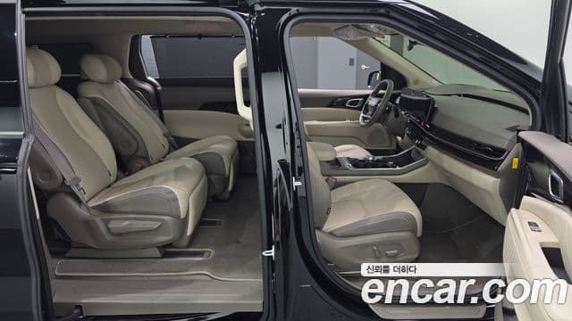 Kia Carnival 2025 — Photo 13/30