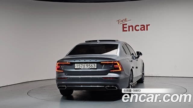 Volvo S60 2019 — Şəkil 3/20