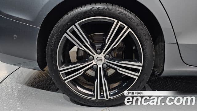 Volvo S60 2019 — Şəkil 4/20