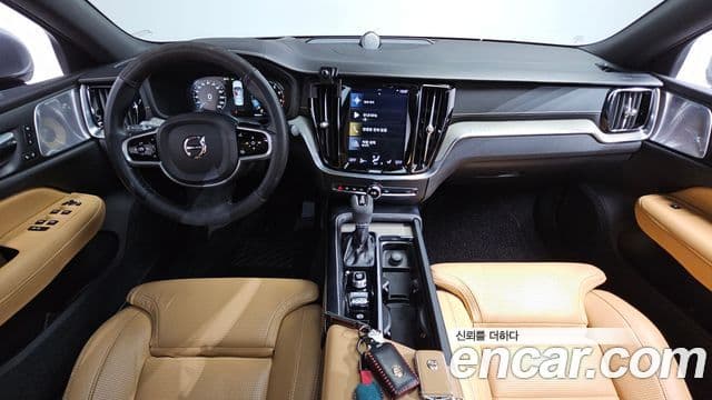 Volvo S60 2019 — Şəkil 10/20